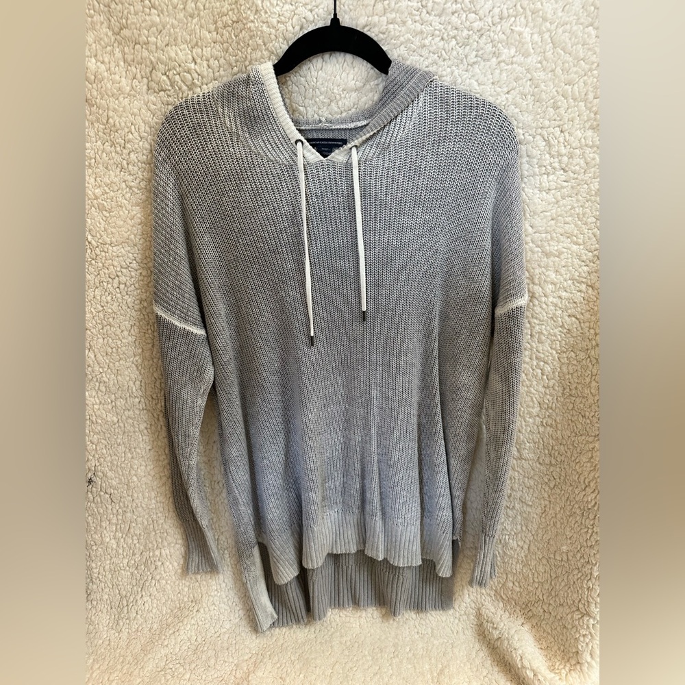 American Eagle Outfitters Light Gray V-Neck Sweater